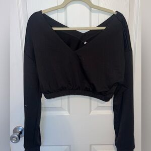 Basic black top never worn!